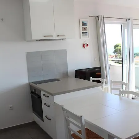 Guest house Lora Dolac