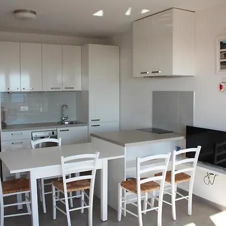 Guest house Lora *
