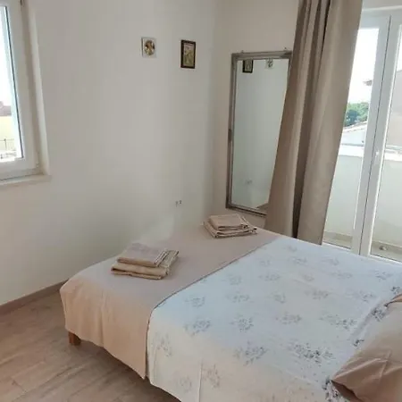 Guest house Lora