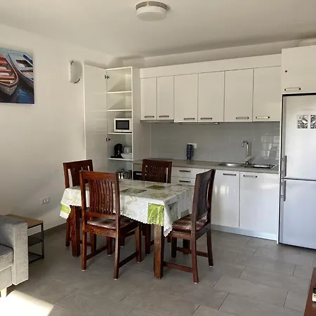 Lora Guest house