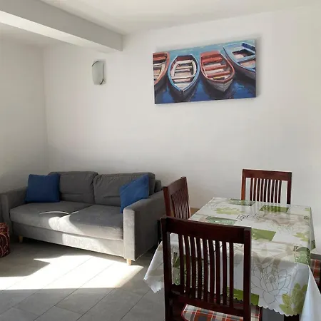 Guest house Lora